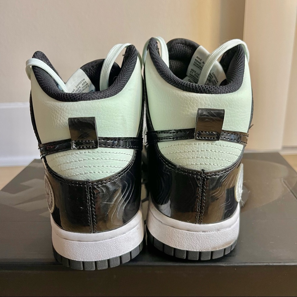 Nike | Dunk High SE Leather Sneakers In Black & Mint Green Sz: 7.5 - Picture 5 of 12